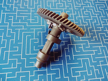 Распредвал UNITED PARTS 188F/190F/192F/GX390 шестерня металл