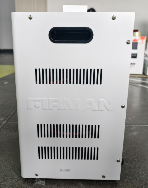 Стабилизатор FIRMAN FVR-15000-90 (однофазный, релейный, напольный/настенный; цифр.дисплей; клеммный+